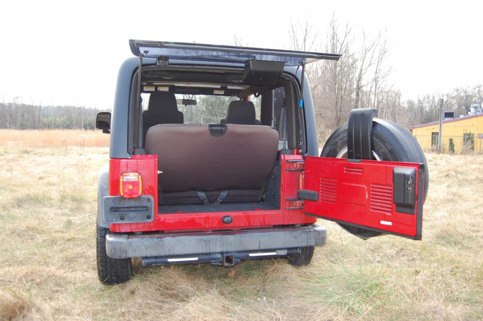 2004 RED /Grey Jeep Wrangler (1J4FA49S24P) with an 4.0 Liter 6 cylinder engine, Automatic transmission, located at 6528 Lower York Road, New Hope, PA, 18938, (215) 862-9555, 40.358707, -74.977882 - Very clean, great running 2004 Jeep Wrangler Sport.... 4 Wheel drive, 4.0 Liter in line 6 cylinder engine, automatic transmission, tilt wheel, dual front air bags, AC/Heat, Kenwood AM/FM/CD/USB/Aux/BT head unit, 15 " Alloy wheels, 4 Good Cooper Discoverer A/T tires, Hi Intensity headlamps, 2/24 Pa. - Photo#8